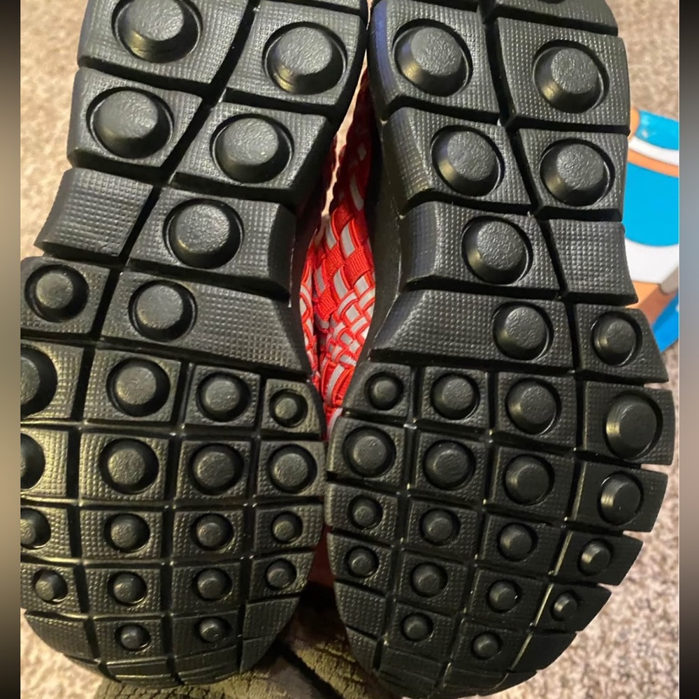 bernie mev. Kids Red and White Woven Sneakers - Picture 4 of 5